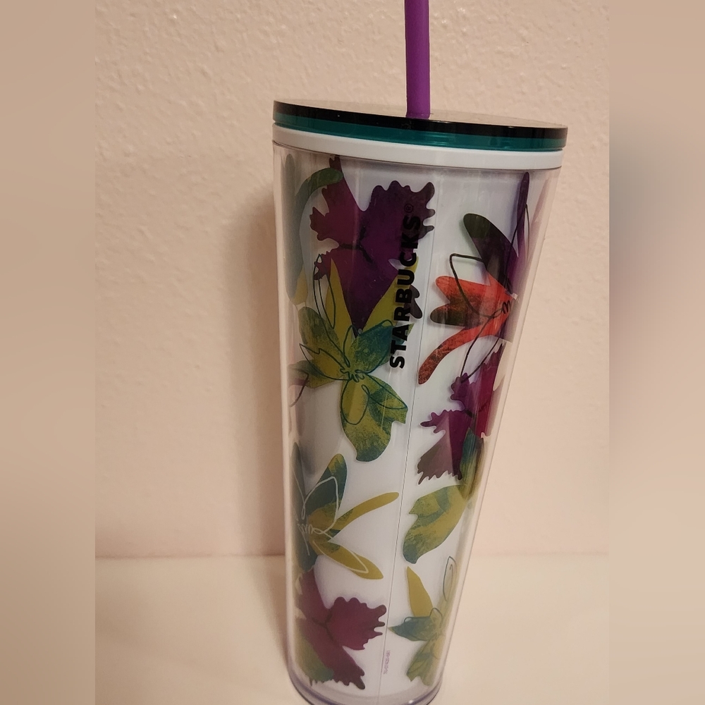 A floral 24 oz tumbler